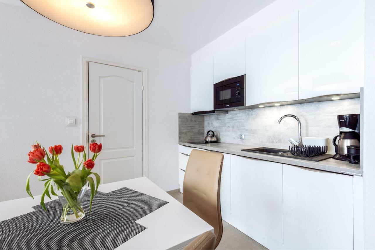 Apartamenty Navigator-Port Kolobrzeg Exterior photo